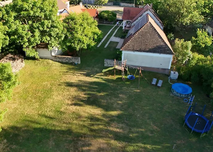 Falusi Vendeghaz, Rural Nagyvazsony